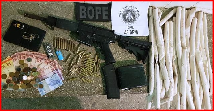 Homem com explosivos e fuzil morre após troca tiros com a polícia