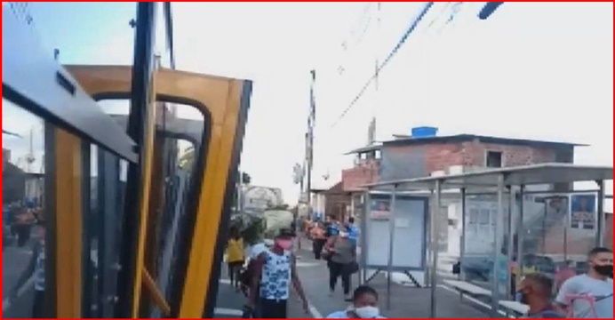 Onda de arrastão na av.suburbana desmoraliza segurança publica da Bahia