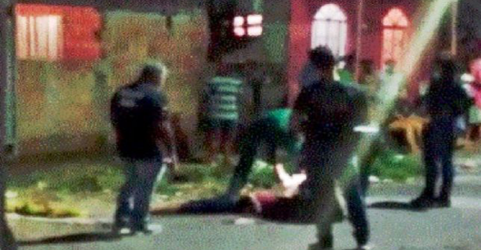 Traficante de drogas corre dos pistoleiros mas é executado com sete tiros no bairro Monte Sião, Zona Leste de Manaus, VEJA VÍDEOS