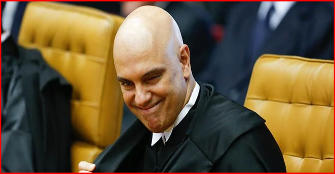 Alexandre de Moraes abre inquérito sobre live em que Bolsonaro relaciona vacina da Covid com Aids