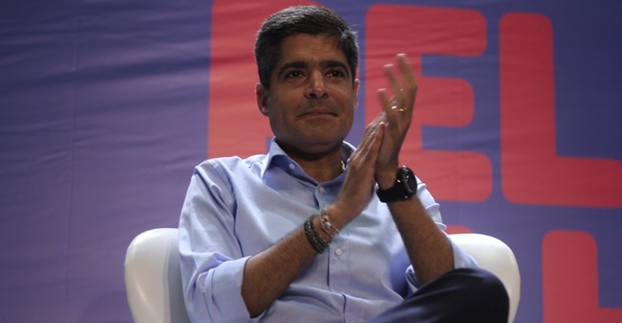 Candidato ‘independente’, ACM Neto lidera cenário com apoio de presidenciáveis