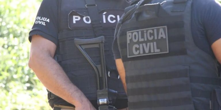 Homem é preso em flagrante suspeito de feminicidio em Itapuã