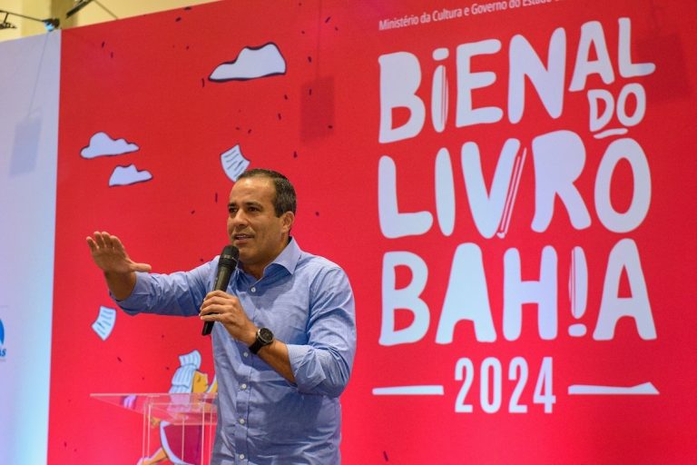 Bruno Reis participa da abertura da Bienal do Livro Bahia