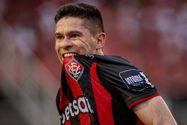 Osvaldo confirma data de retorno aos gramados após tromboembolismo pulmonar