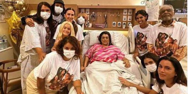 Preta Gil recebe alta da UTI e agradece homenagem de Ivete Sangalo