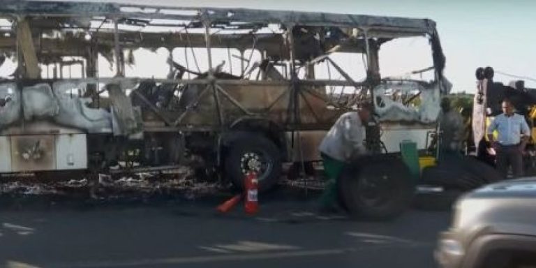 Ônibus é incendiado em Sussuarana durante a madrugada