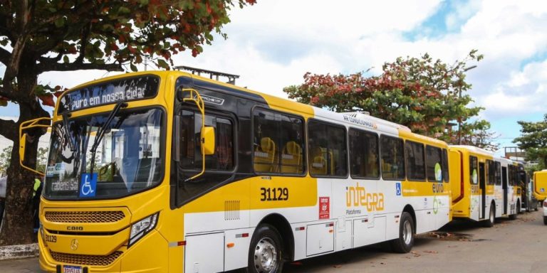 Obras na Cidade Baixa alteram itinerário de três linhas de ônibus em Salvador