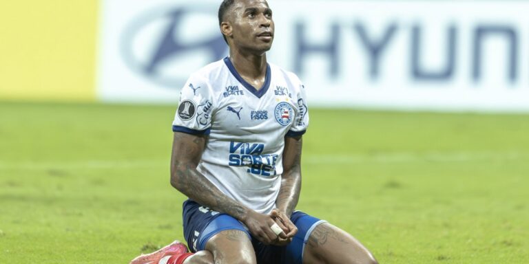 Jean Lucas se desculpa após ser expulso com cinco minutos no Ba-Vi