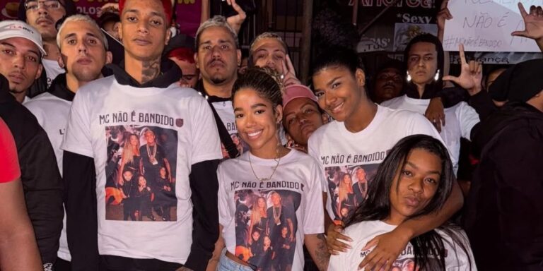 Em moto, Oruam comemora soltura de Poze: ‘Liberdade’