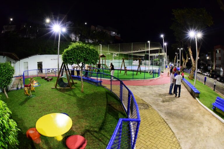 *Prefeitura de Salvador entrega praça requalificada no bairro de Santo Agostinho e homenageia jornalista Zé Bim*