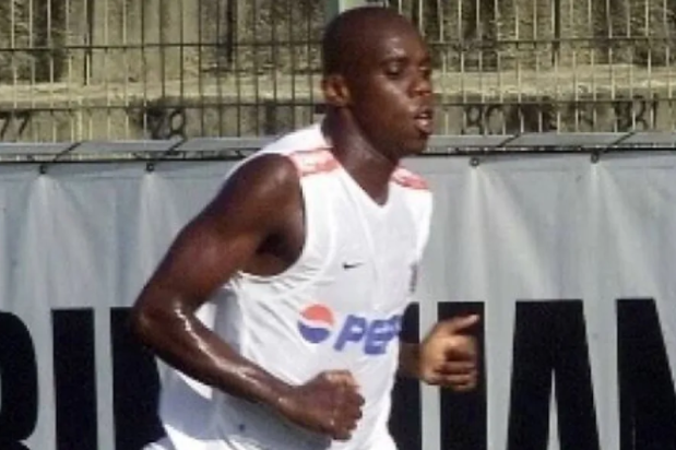 Ex-jogador de Corinthians e Bahia é preso por descumprir ordem judicial