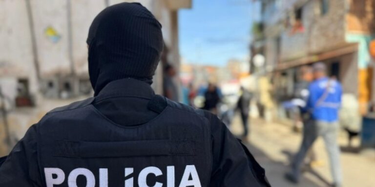 Homem é preso após exames de DNA confirmarem sua paternidade à bebês da própria filha