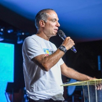 PF prende sócio baiano do Banco Master, Augusto Lima