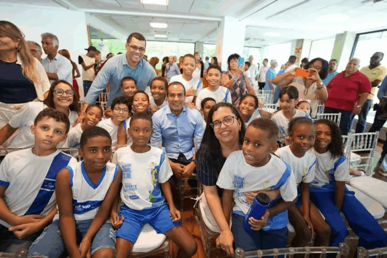 Prefeitura renova acordo do Salvador Social Clube e amplia oferta de vagas para alunos da rede municipal