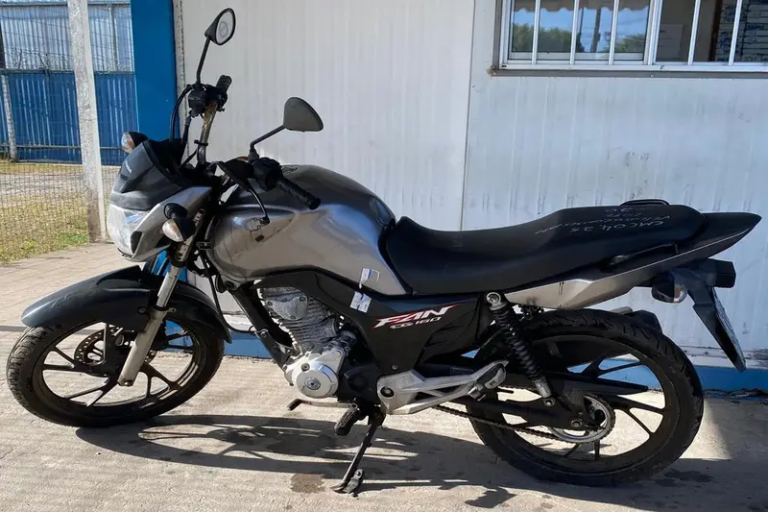 Detran oferece mais de 2,6 mil lotes de veículos e sucatas aproveitáveis em leilões