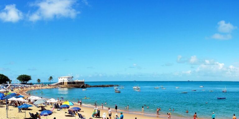 Verão em Salvador: praias, cultura, gastronomia e os melhores passeios na capital baiana