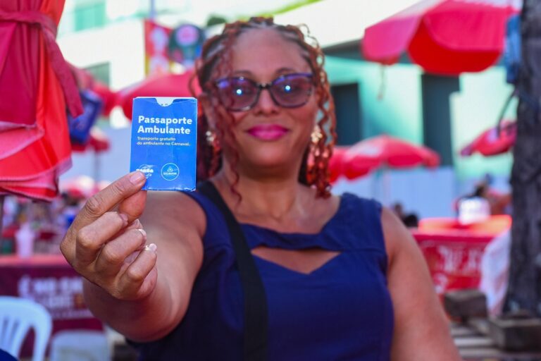 *Ambulantes elogiam gratuidade no transporte público para a categoria durante Carnaval de Salvador*