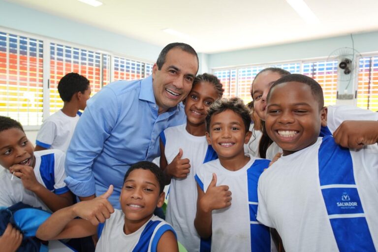 *Com investimento de R$20,7 milhões, Prefeitura de Salvador entrega escola totalmente reconstruída em Paripe*