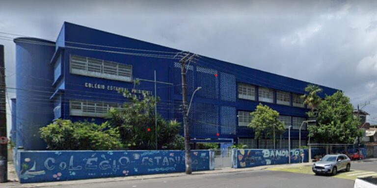 Adolescente é vítima de estupro coletivo dentro de escola em Salvador