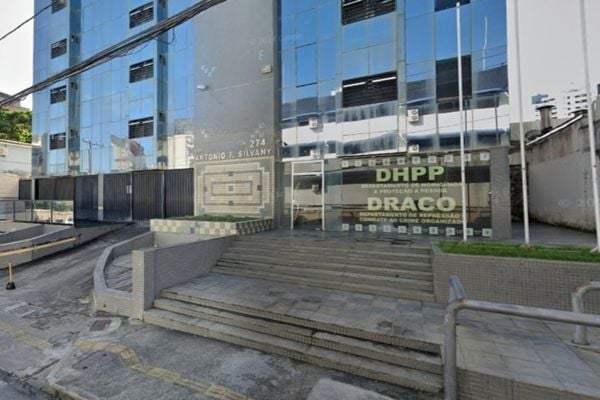 Homem é preso por matar atual da ex-namorada em Salvador